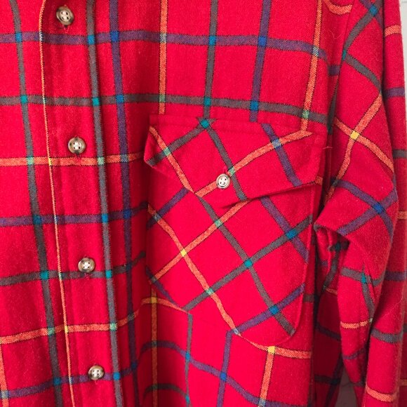 Pendleton VTG 100% Virgin Wool Button Up Shirt Size M Red Plaid Elbow Patches - Picture 4 of 8